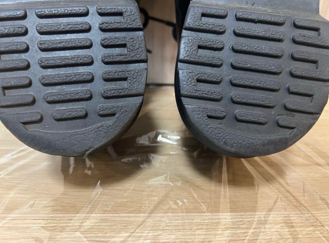(예약중)Dr. Martens x Supreme 1461 Gray 상품이미지10