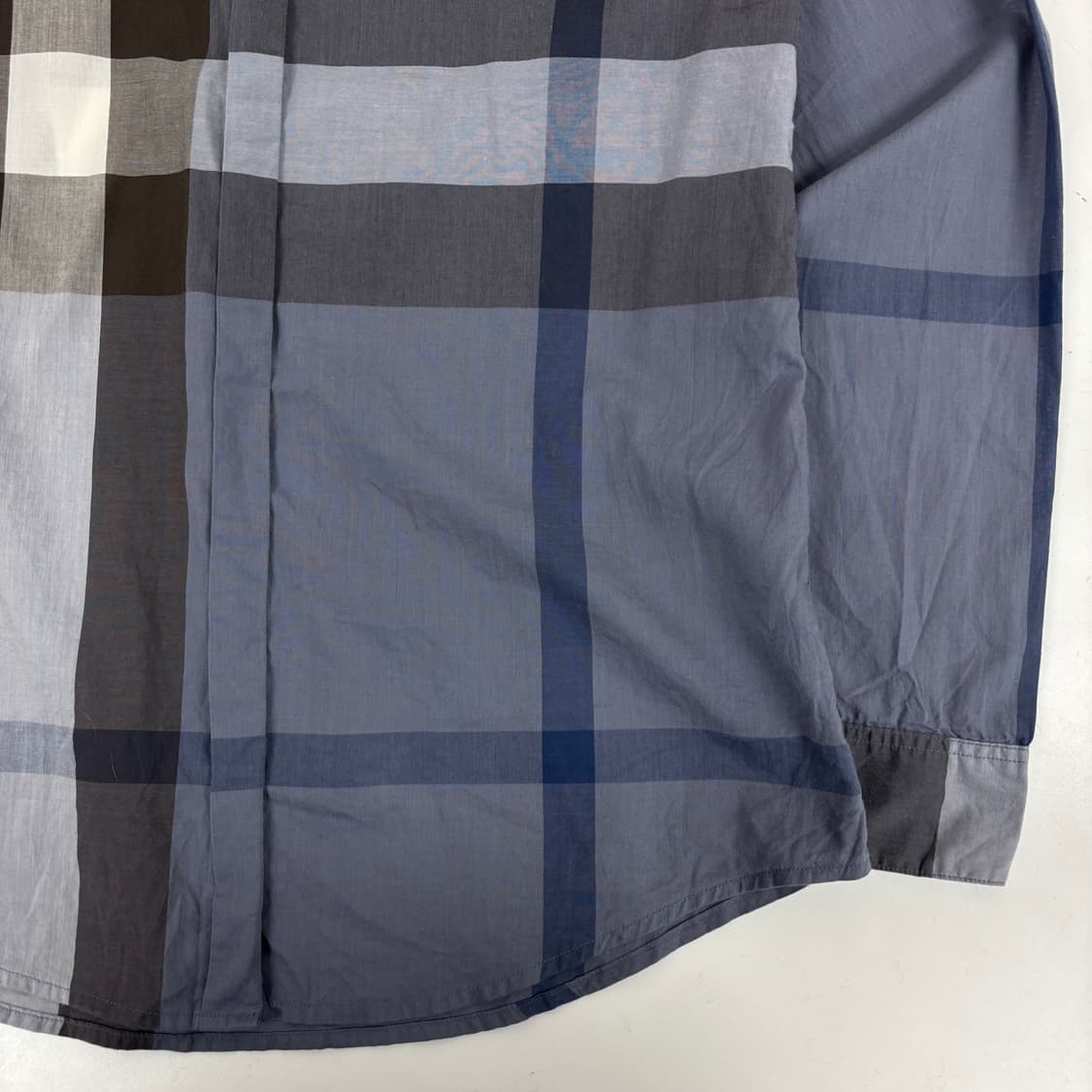 버버리 체크 셔츠  상품이미지5