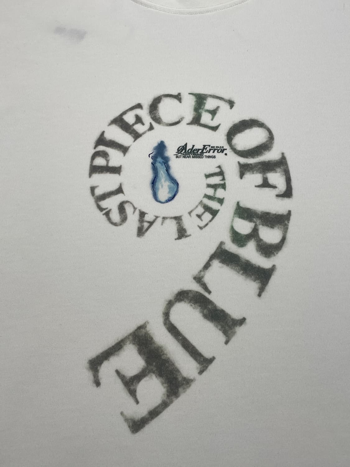 아더에러 9주년 긴팔티셔츠 화이트 상품이미지3