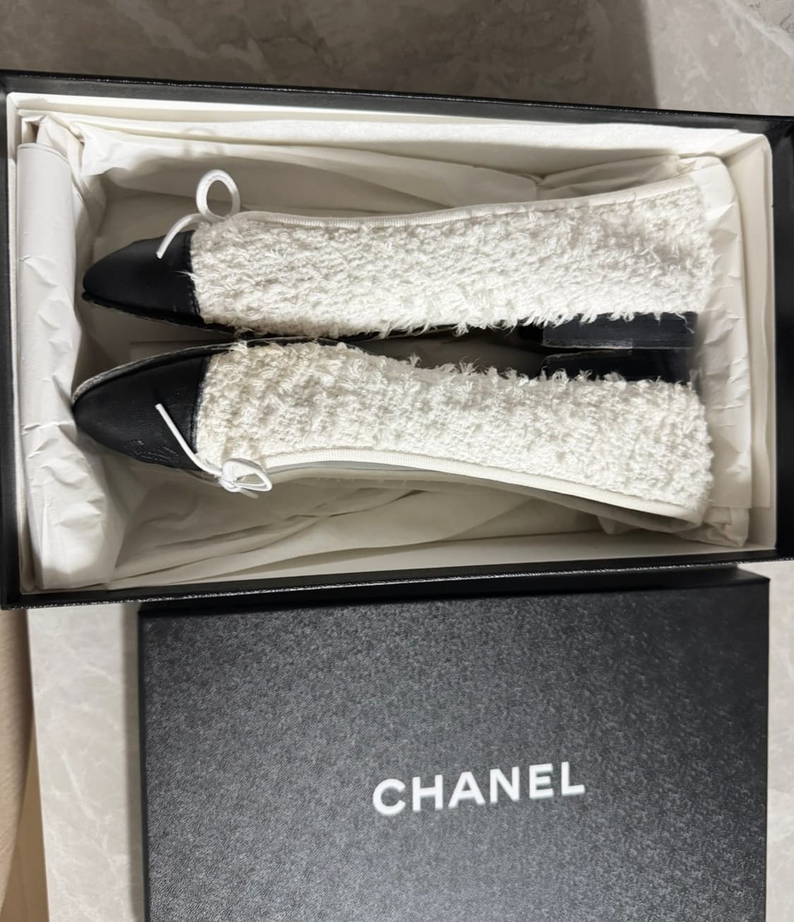 샤넬 트위드 화이트 플랫슈즈 37.5 상품이미지3