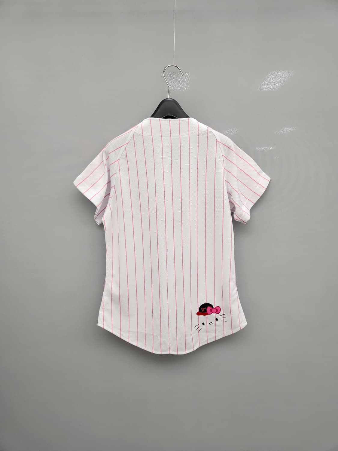 LG 트윈스 헬로키티 콜라보 노마킹 유니폼 상품이미지5