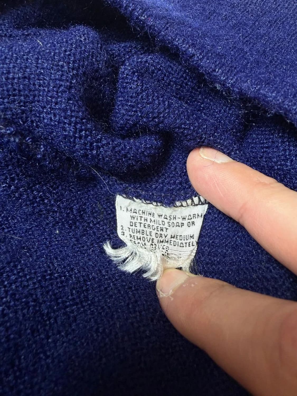 라코스테 미니멀 아크릴 니트 가디건 PN9385 상품이미지7