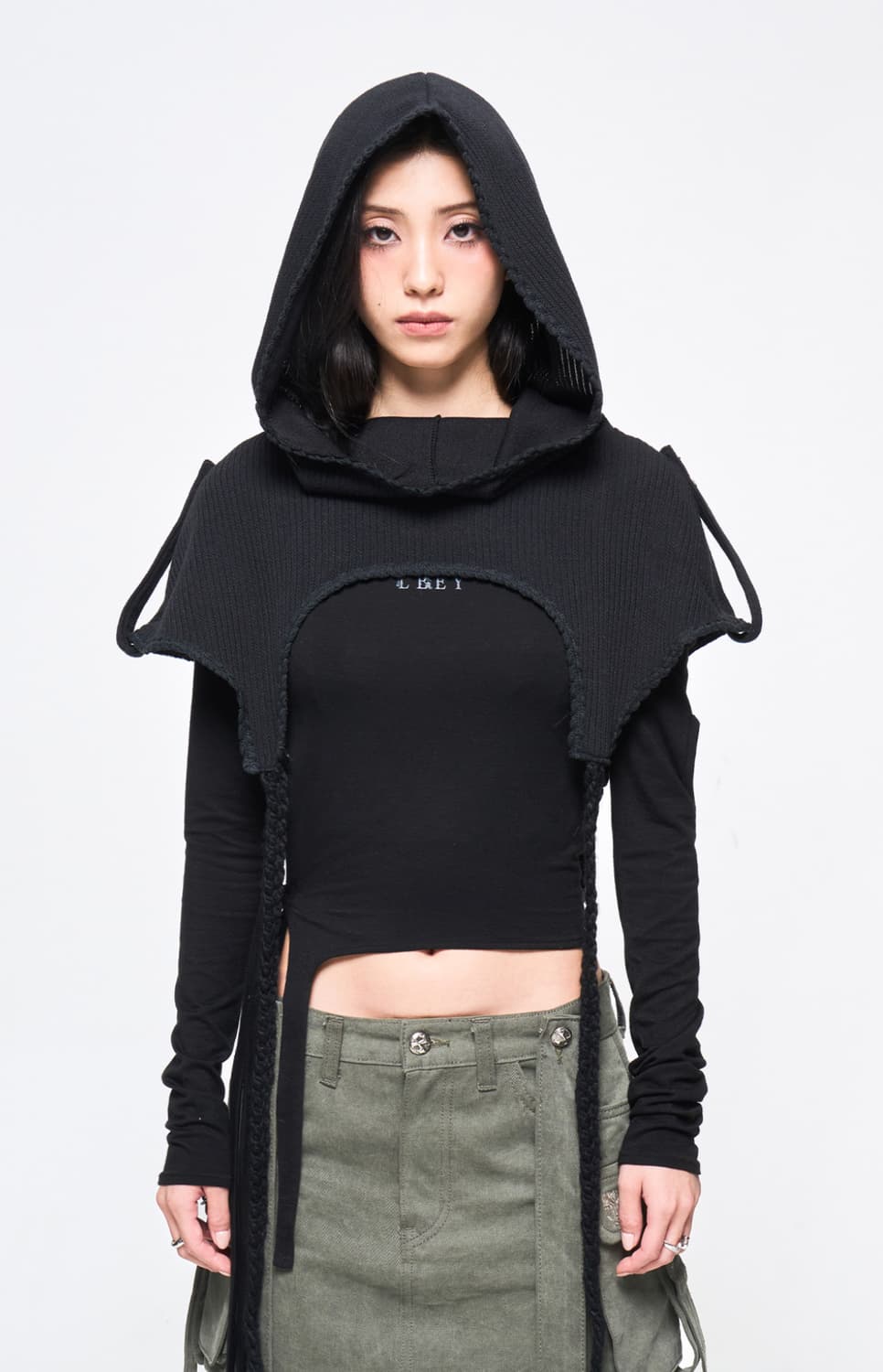 YEEL BRAIDED STRAP CAPE HOODIE BLACK 상품이미지3
