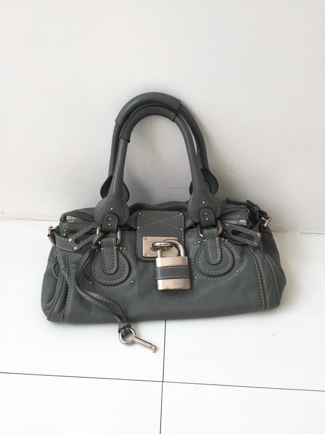 끌로에 패딩턴 백 애쉬그레이 상품이미지4