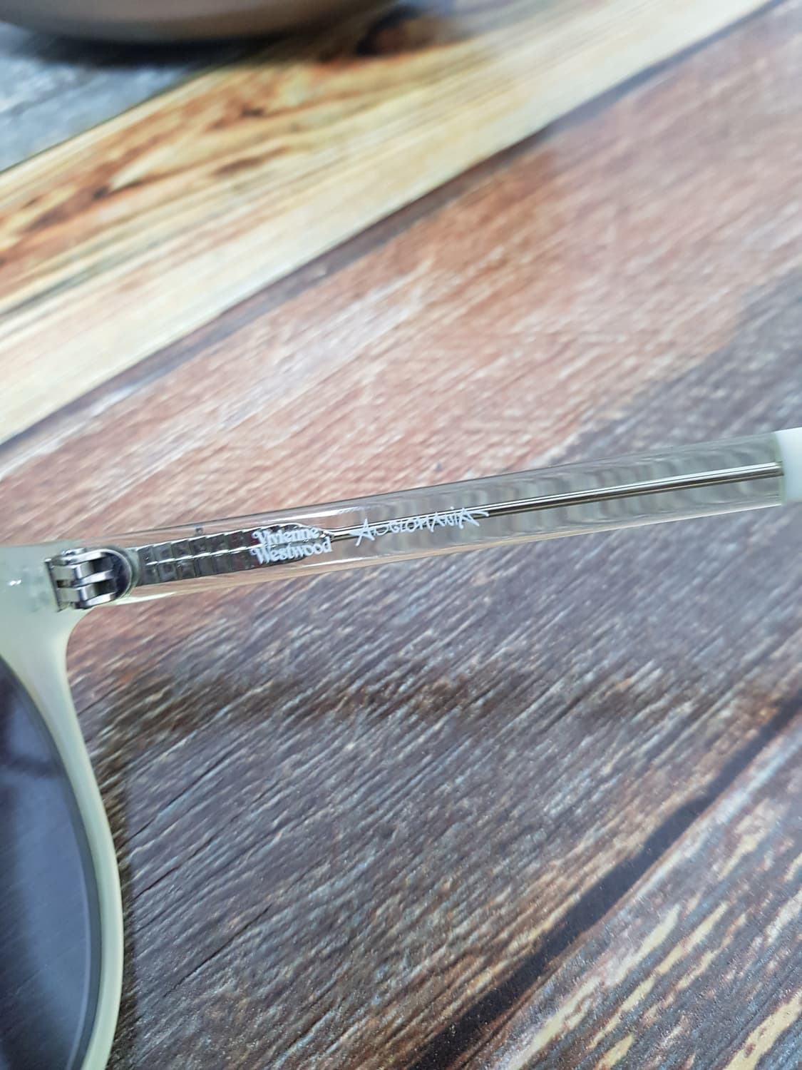 [정품] 비비안웨스트우드 미러 선글라스 올리브컬러 상품이미지8