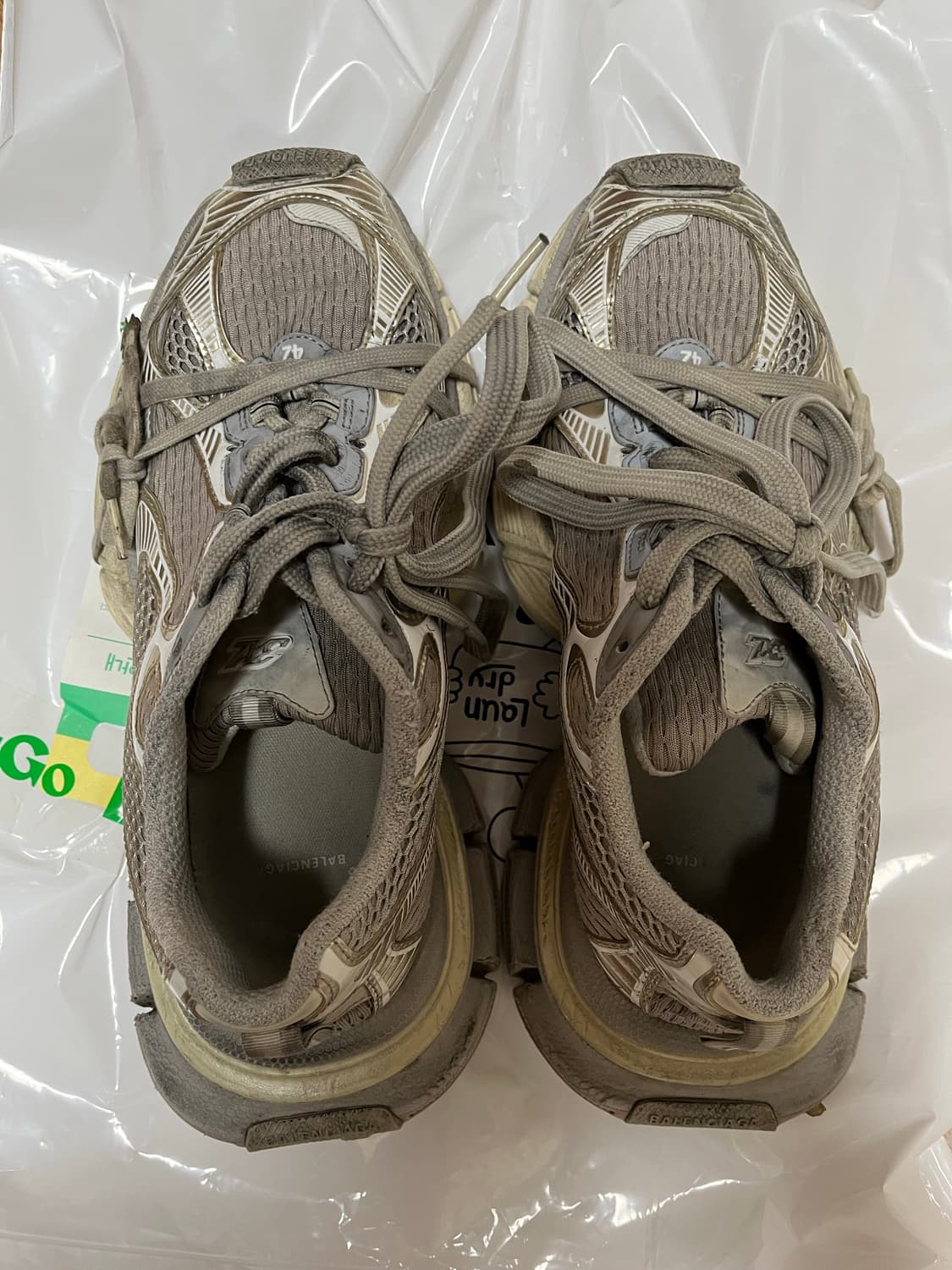 발렌시아가 3xl 에그쉘 42 상품이미지1