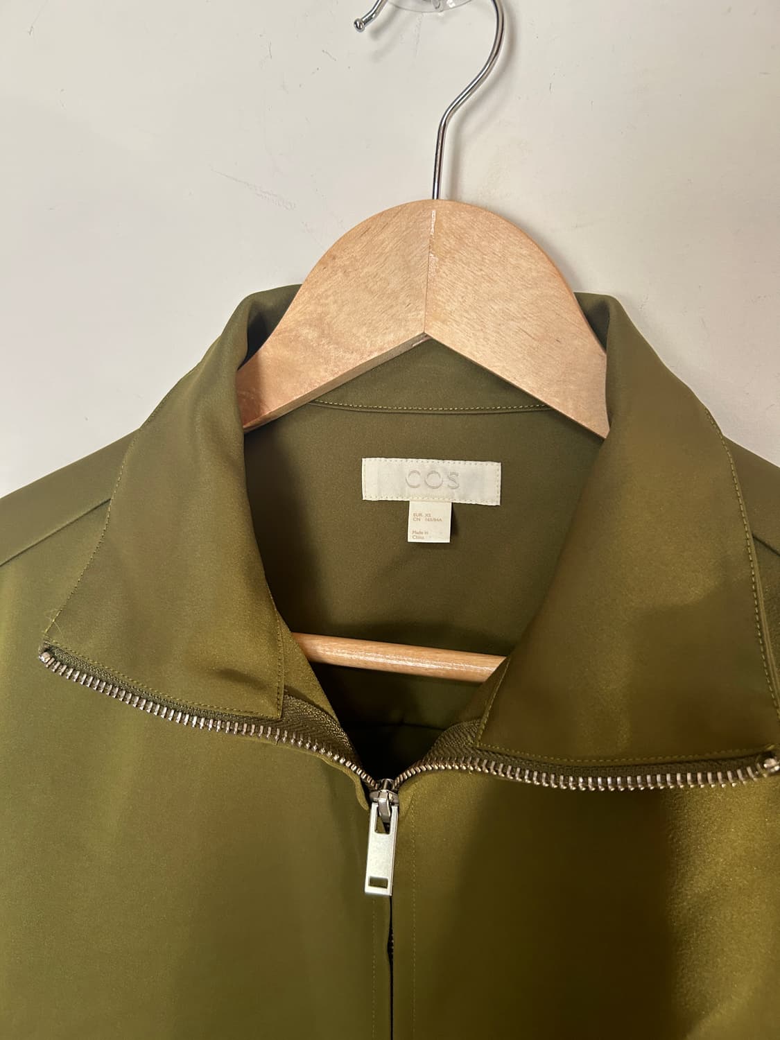 Cos green satin jacket 상품이미지3