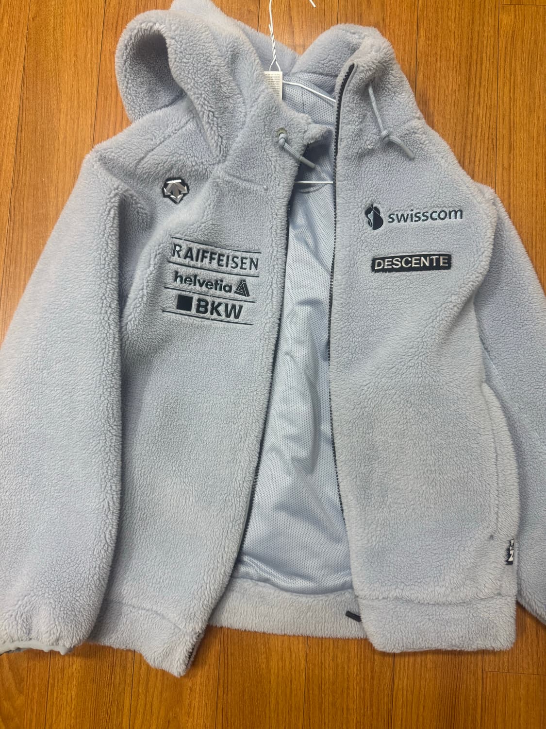 데상트  상품이미지1