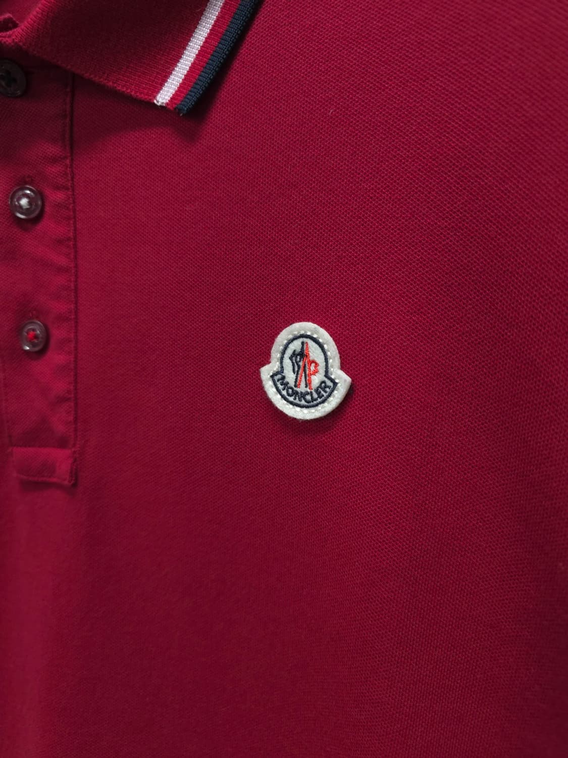 몽클레어 남성 삼선포인트 긴팔 PK카라티 상품이미지3