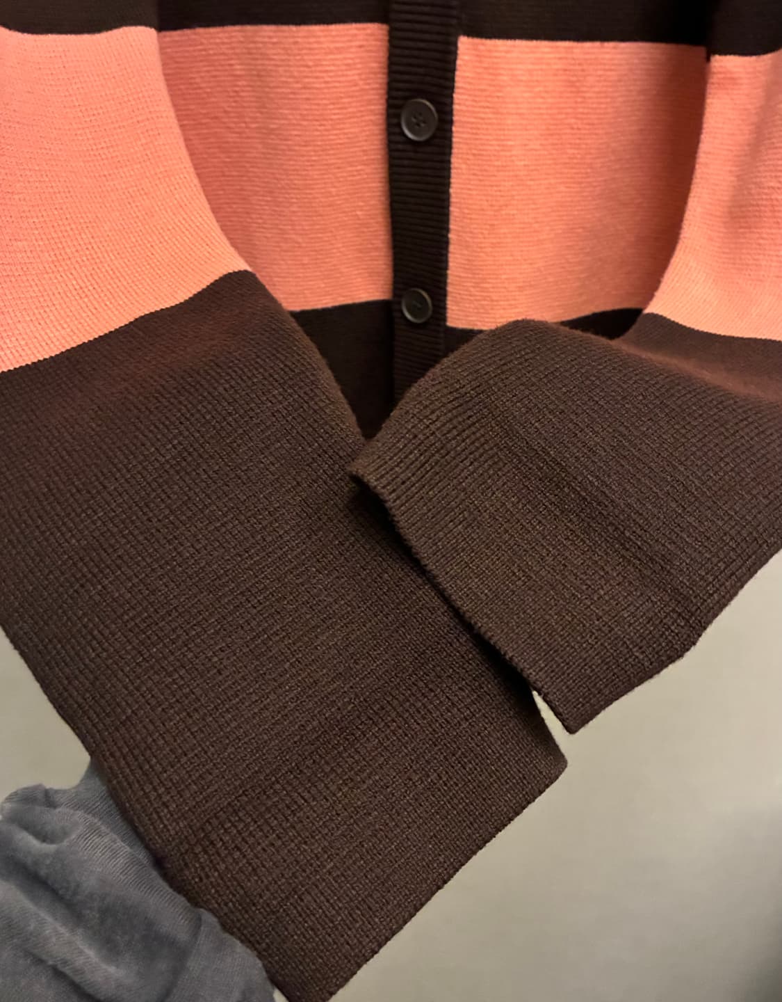 (S/100)COS 코스 울 코튼 브라운핑크 컬러 블록 헤비가디건 상품이미지5