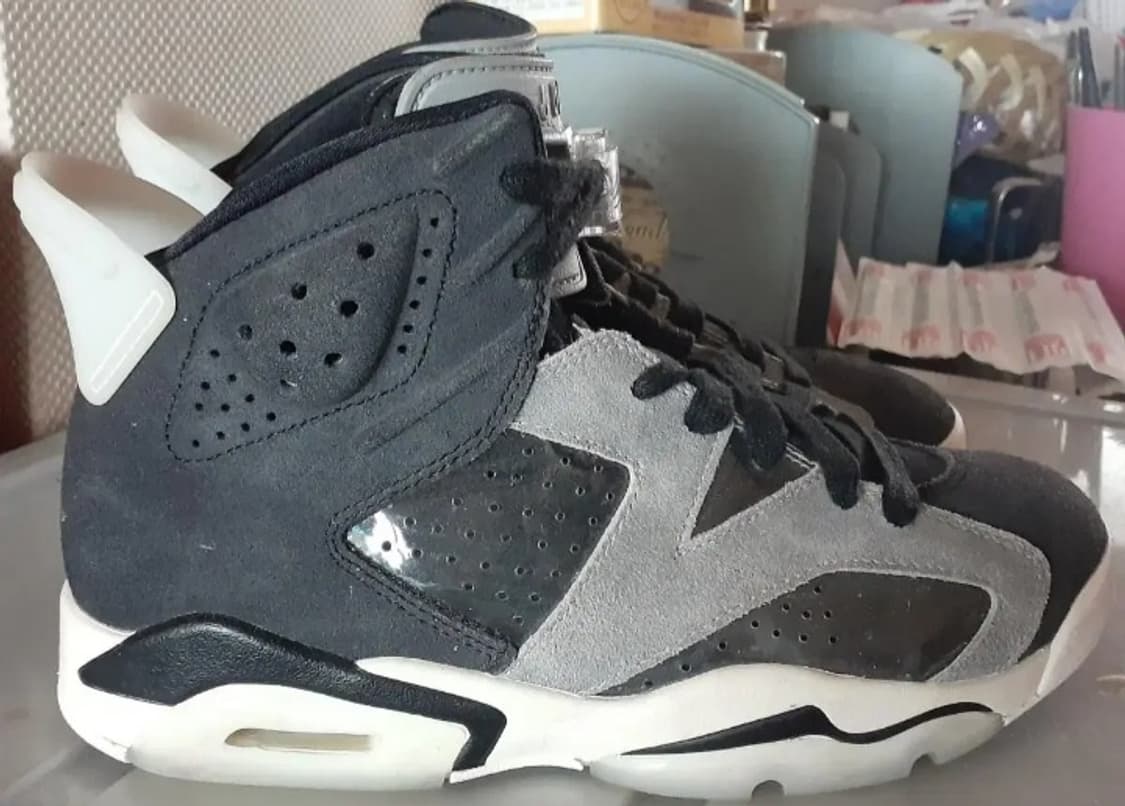 나이키 에어 조던 6 레트로 테크 크롬 250 상품이미지3