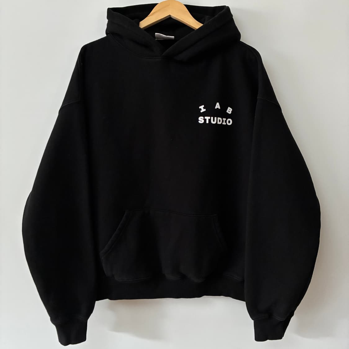 아이앱 스튜디오 후드 티 상품이미지1