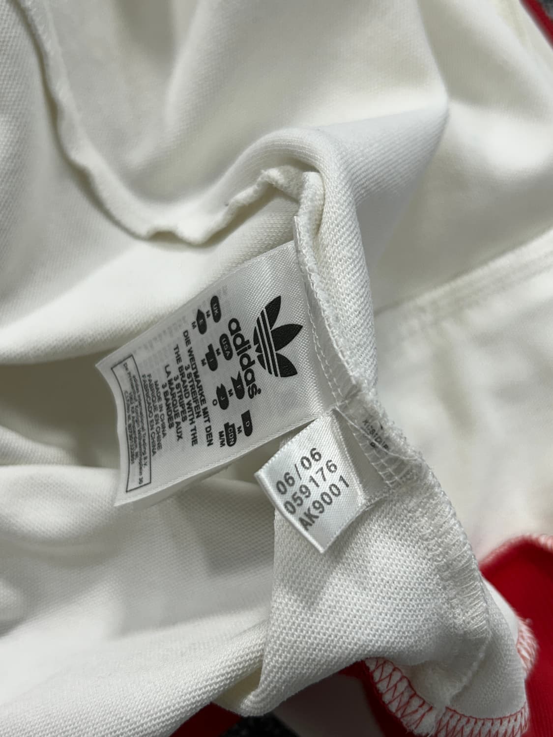 아디다스 멀티로고 도쿄 트랙탑 져지 M  상품이미지10