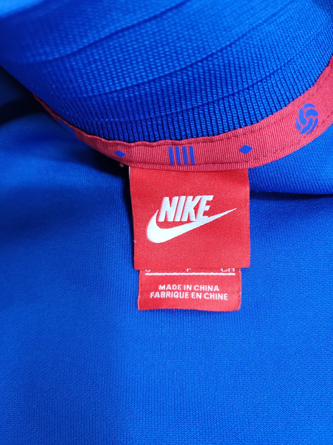 NIKE 나이키 FC바르셀로나 N98 어센틱 트랙자켓 / 남 95

 상품이미지8