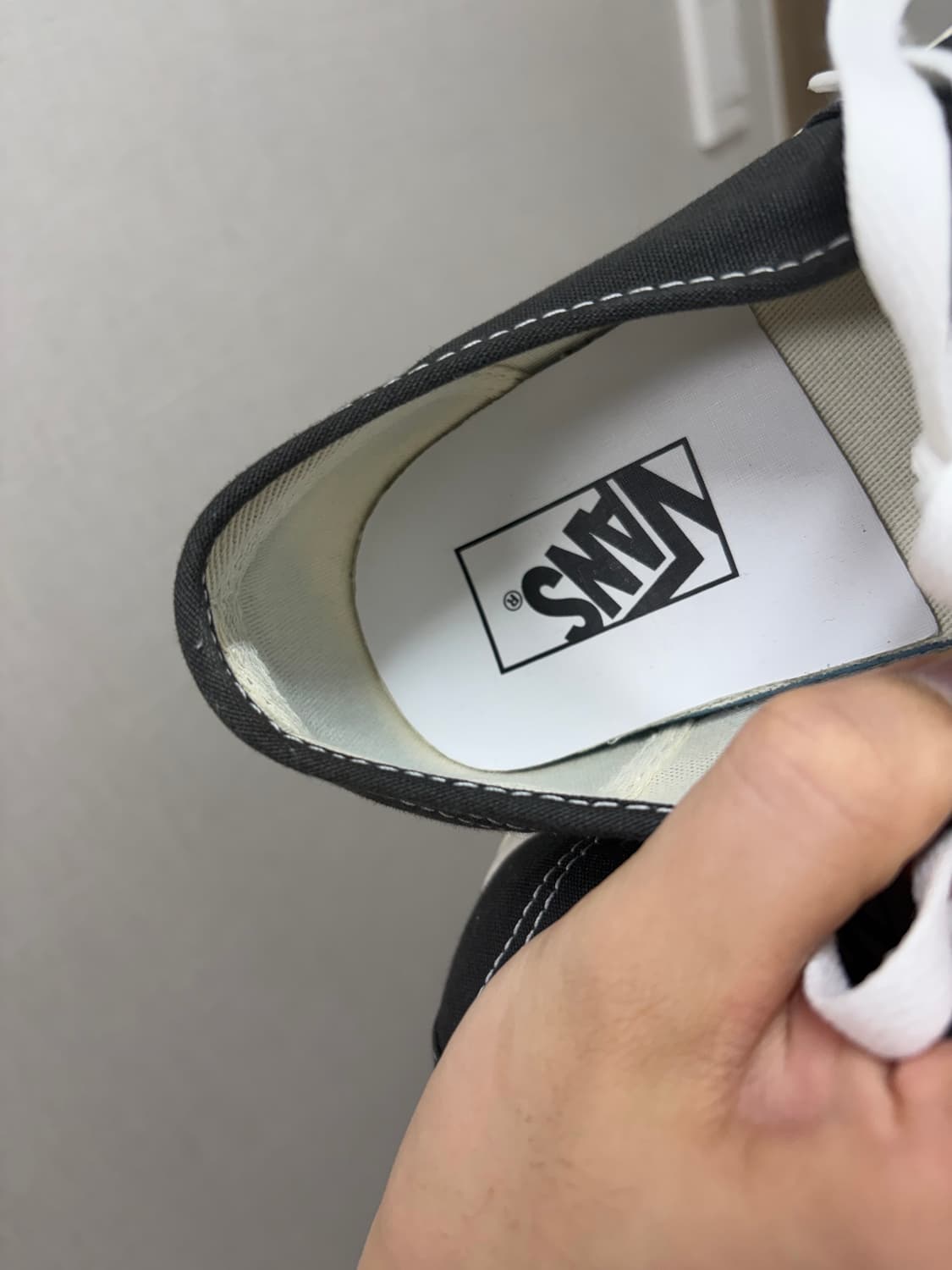 반스 애너하임 어센틱 44dx 블랙 265 상품이미지4