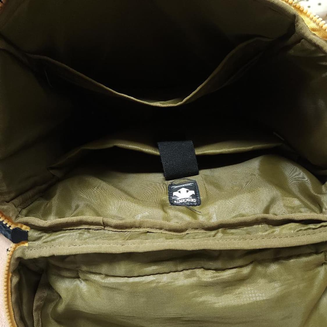 (바배) 데상트 포켓 백팩 상품이미지2