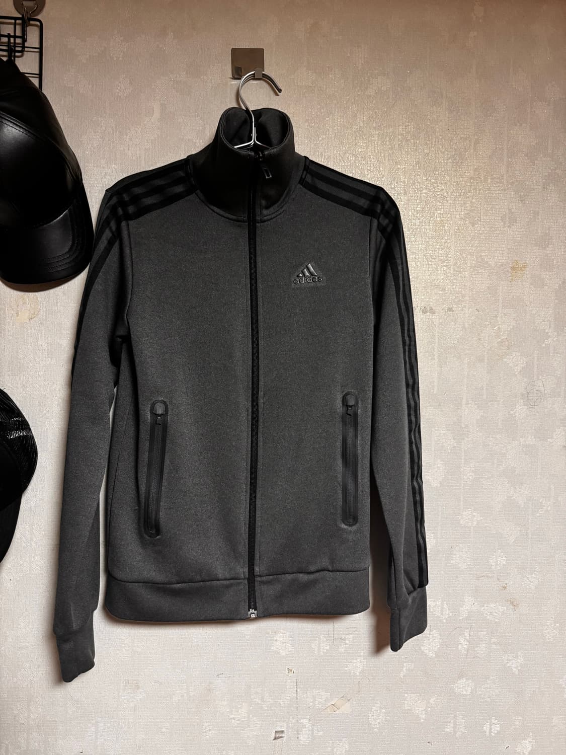 아디다스 그레이 져지 상품이미지1