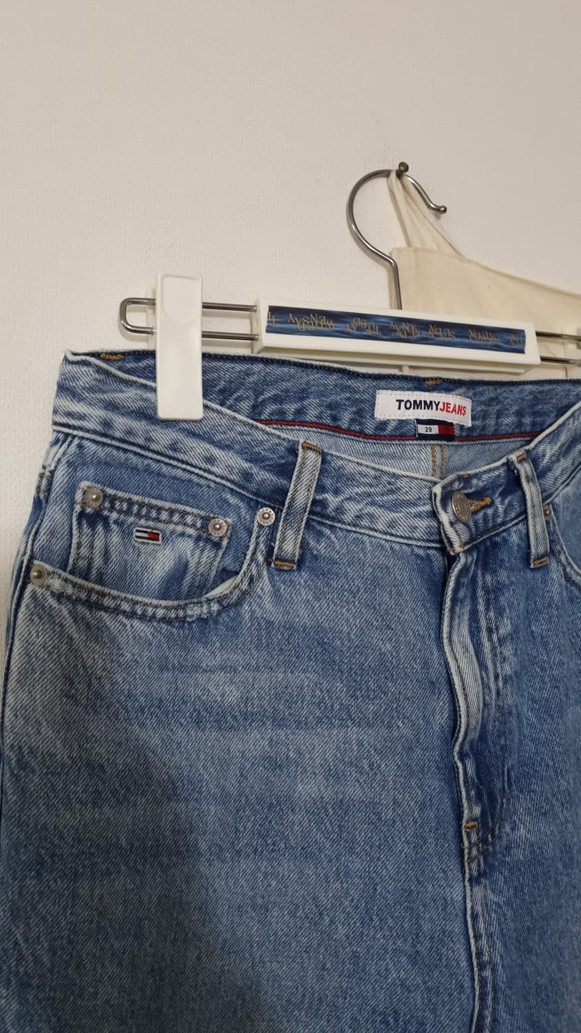 TOMMY JEANS 하이라이즈 세미부츠컷 데님 팬츠 상품이미지4