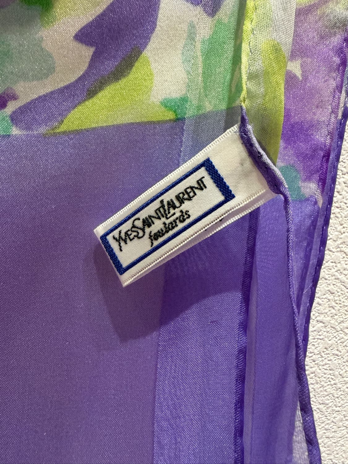 Yves Saint Laurent 100% Silk Scarf 상품이미지7