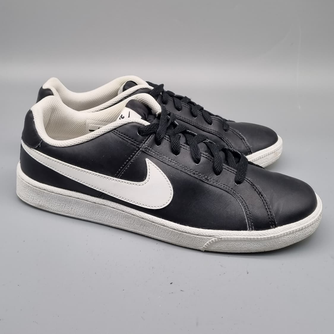 나이키 코트 로얄 남성스니커즈270 상품이미지1