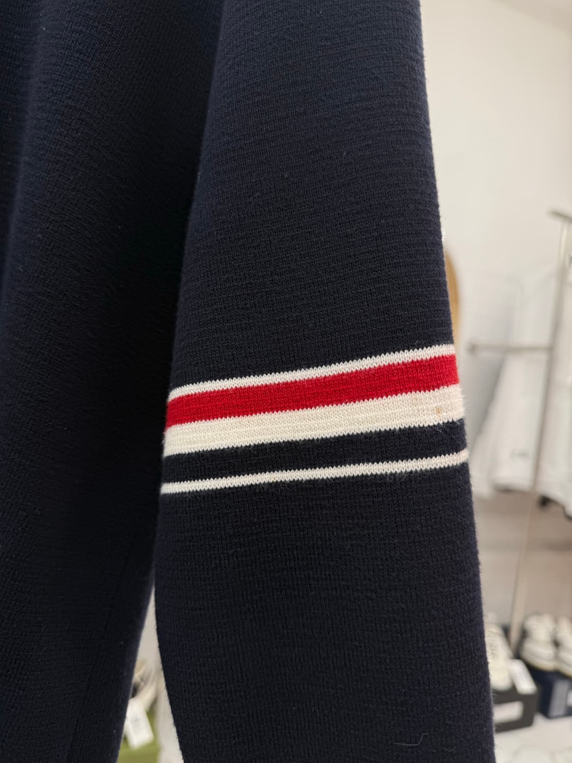 [2] 톰브라운 암밴드 밀라노스티치 니트 상품이미지3