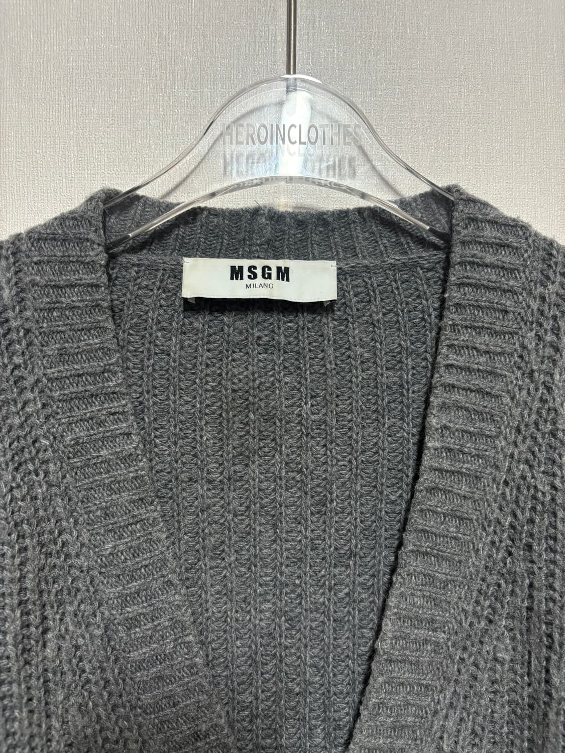 [L] MSGM Damage Cardigan Gray 상품이미지4