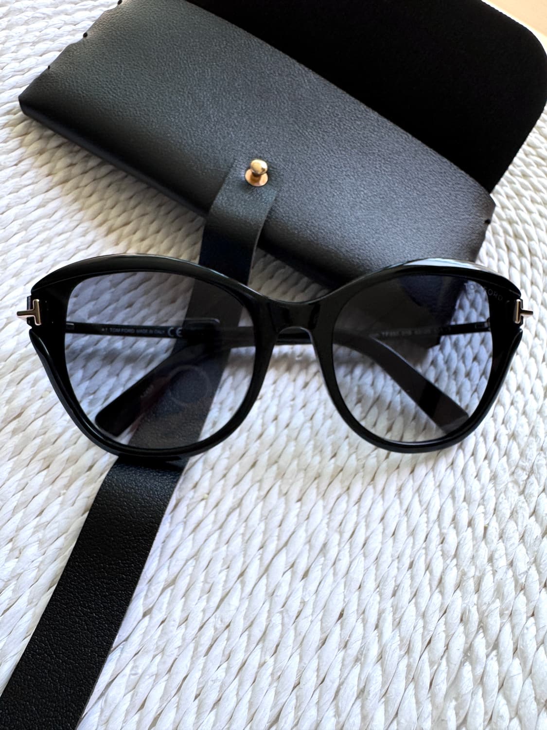 새상품 TOM FORD선글라스 Leigh TF850 블랙 상품이미지3