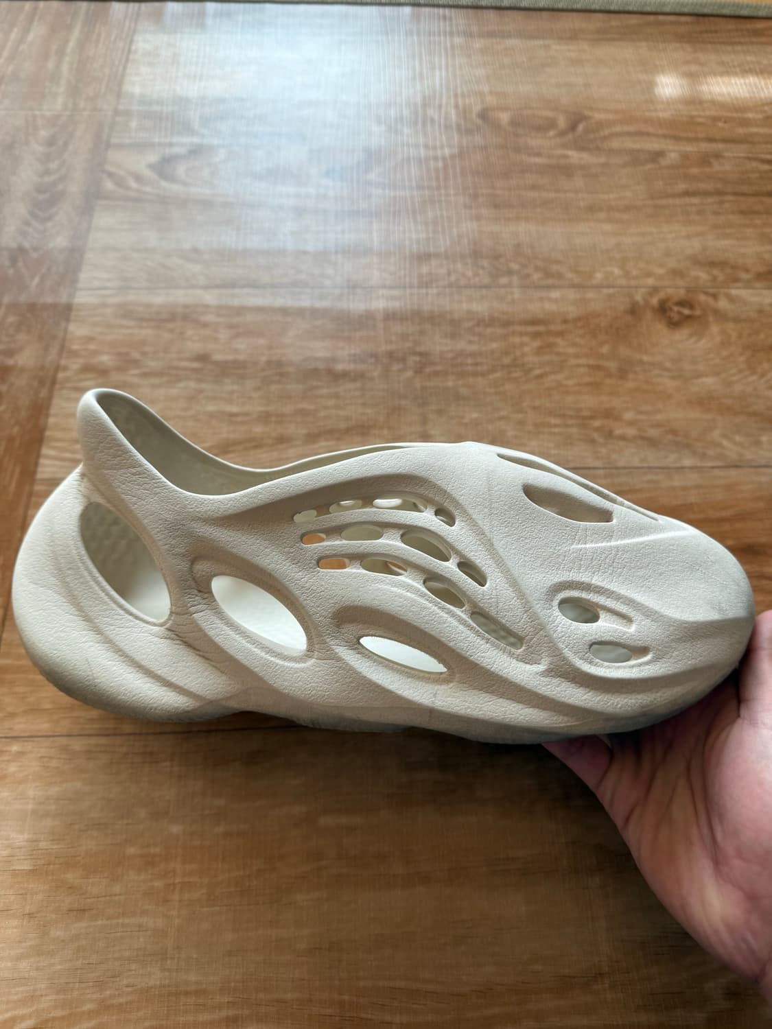 아디다스 폼 러너 샌드 상품이미지9