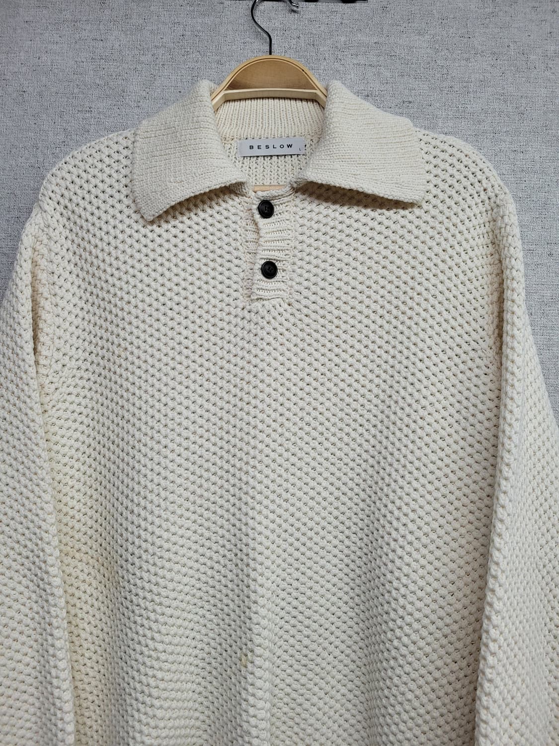 비슬로우 세미 오버핏 세일러 카라 니트 상품이미지4