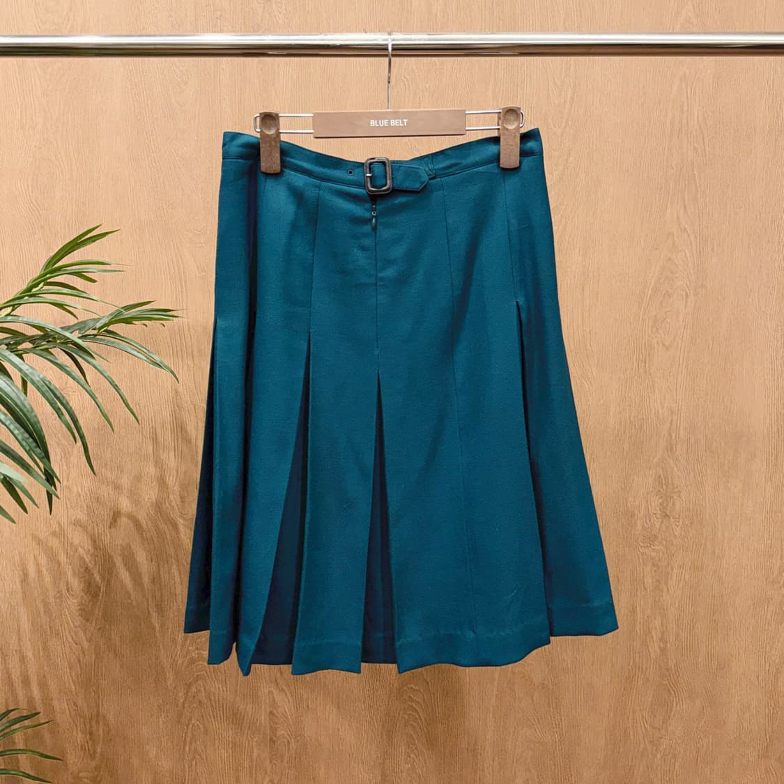 버버리 플리츠 미디 스커트 벨트 스트랩 지퍼 무지 디테일 A라인 그린 상품이미지1