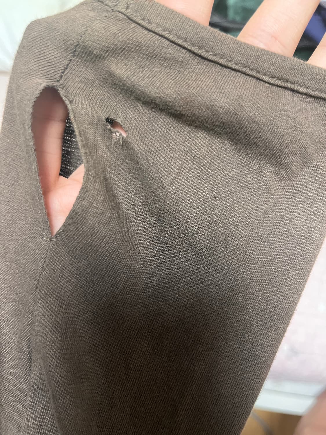 해칭룸 Base Hoodie Dark Brown 상품이미지2