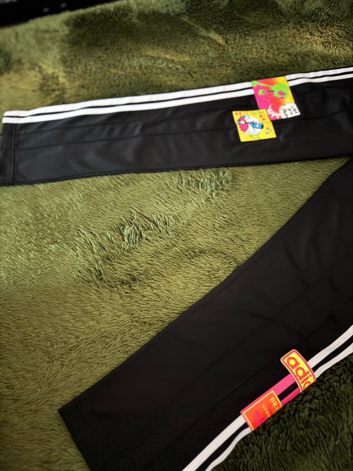 [S] 아디다스 X 제레미 스캇 패치드 아디브레이크 트랙 팬츠 상품이미지6