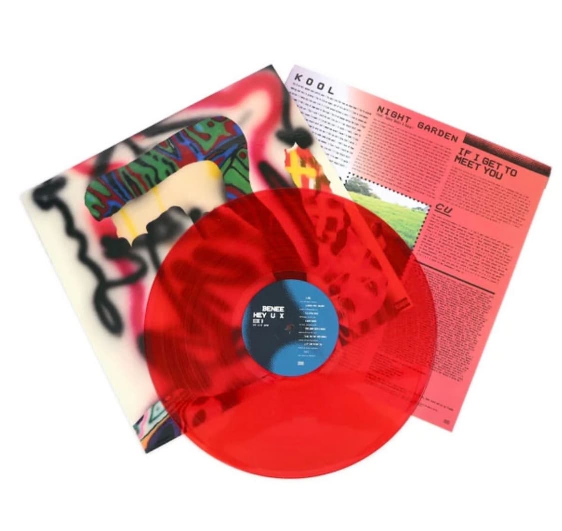 [미개봉] 베니 LP 레드 컬러 Hey u x BENEE 상품이미지2