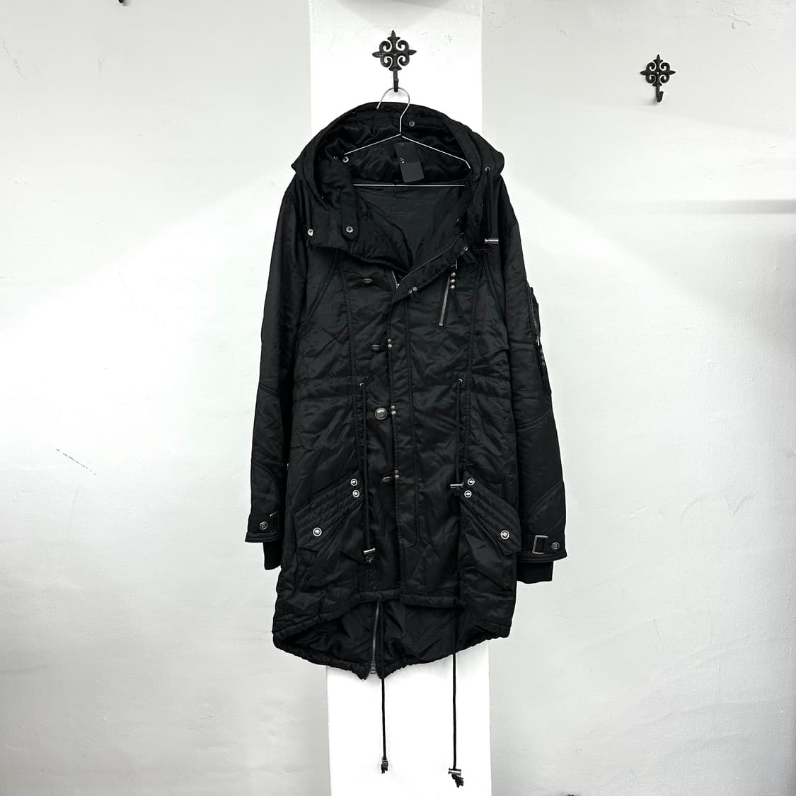 Black buckle detail hood jacket 상품이미지4