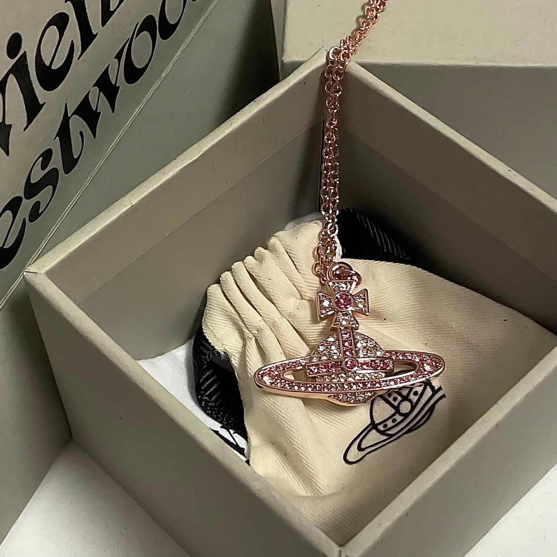 풀박스) 비비안웨스트우드 키카 바스릴리프 로즈골드 펜던트 목걸이 상품이미지1