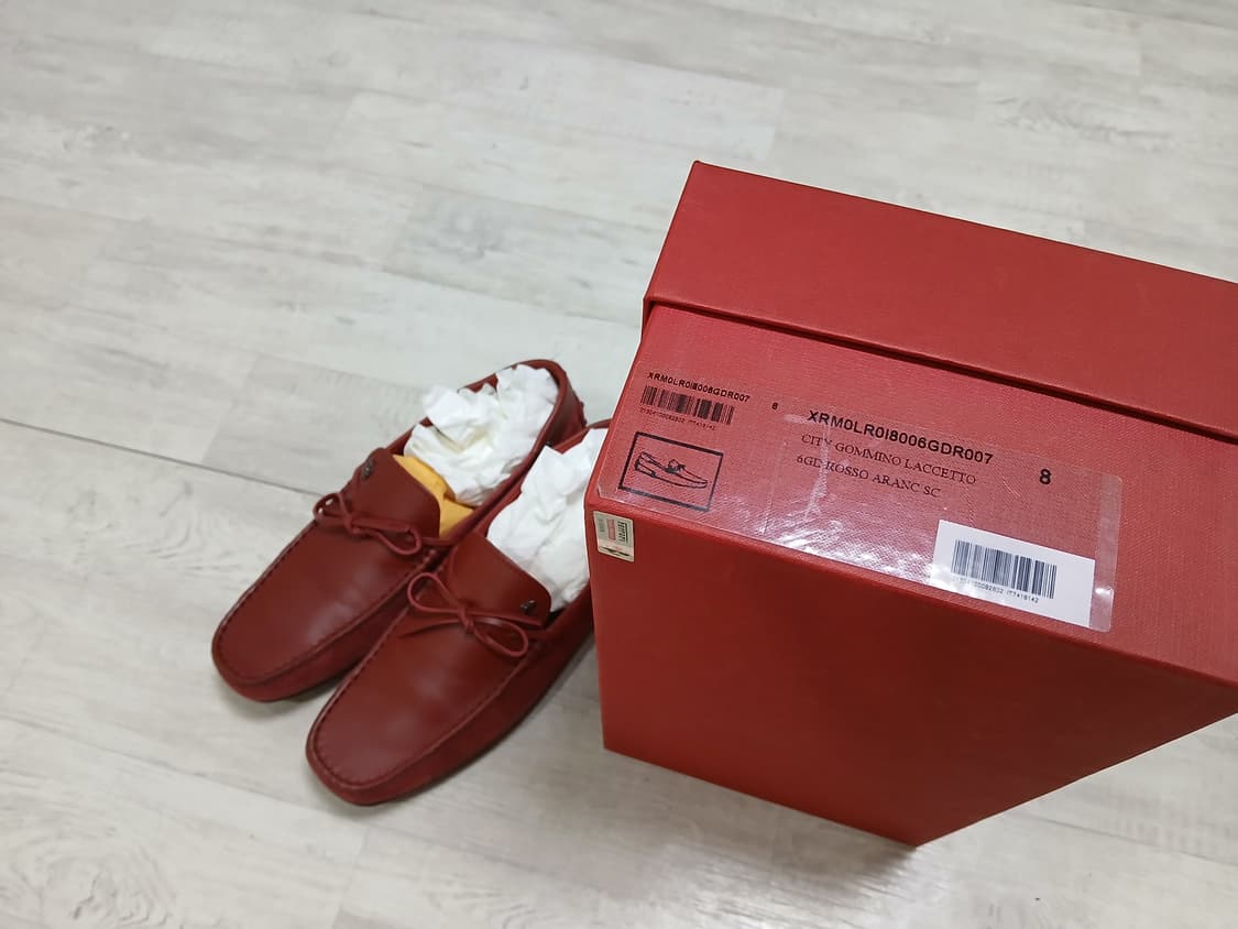 토즈 × 페라리 콜라보 상품이미지4