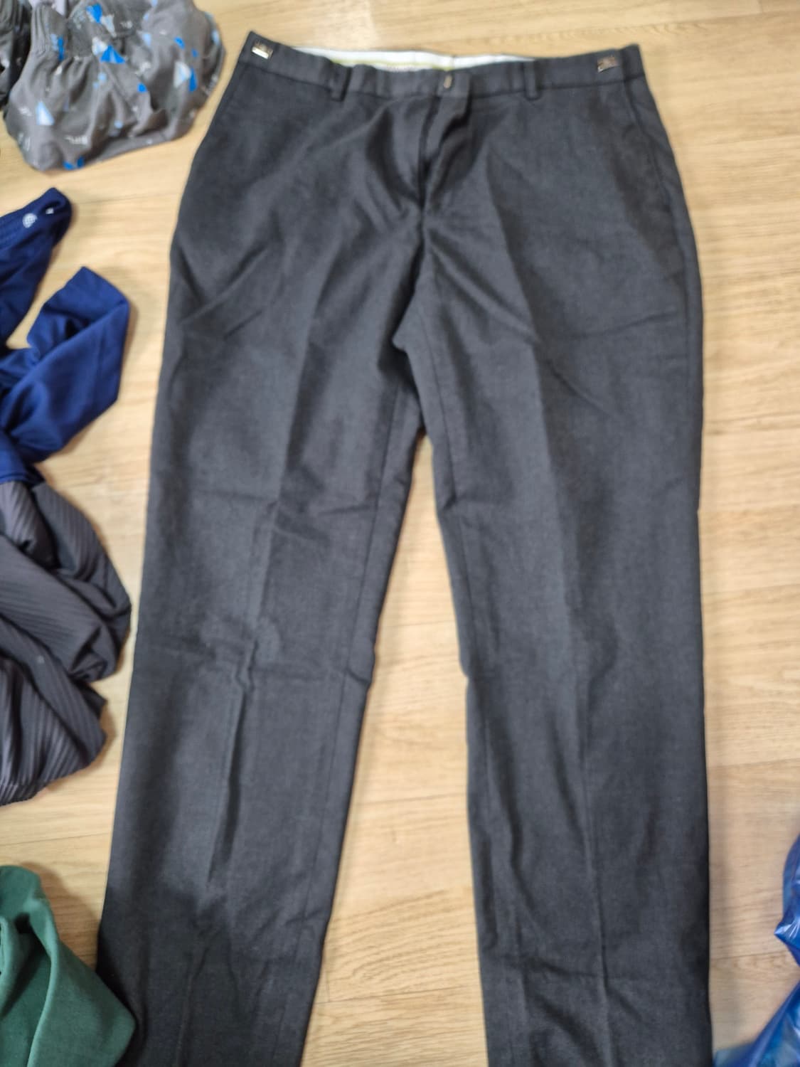 아이비 클럽 교복 긴바지 반바지 입니다. 상품이미지3