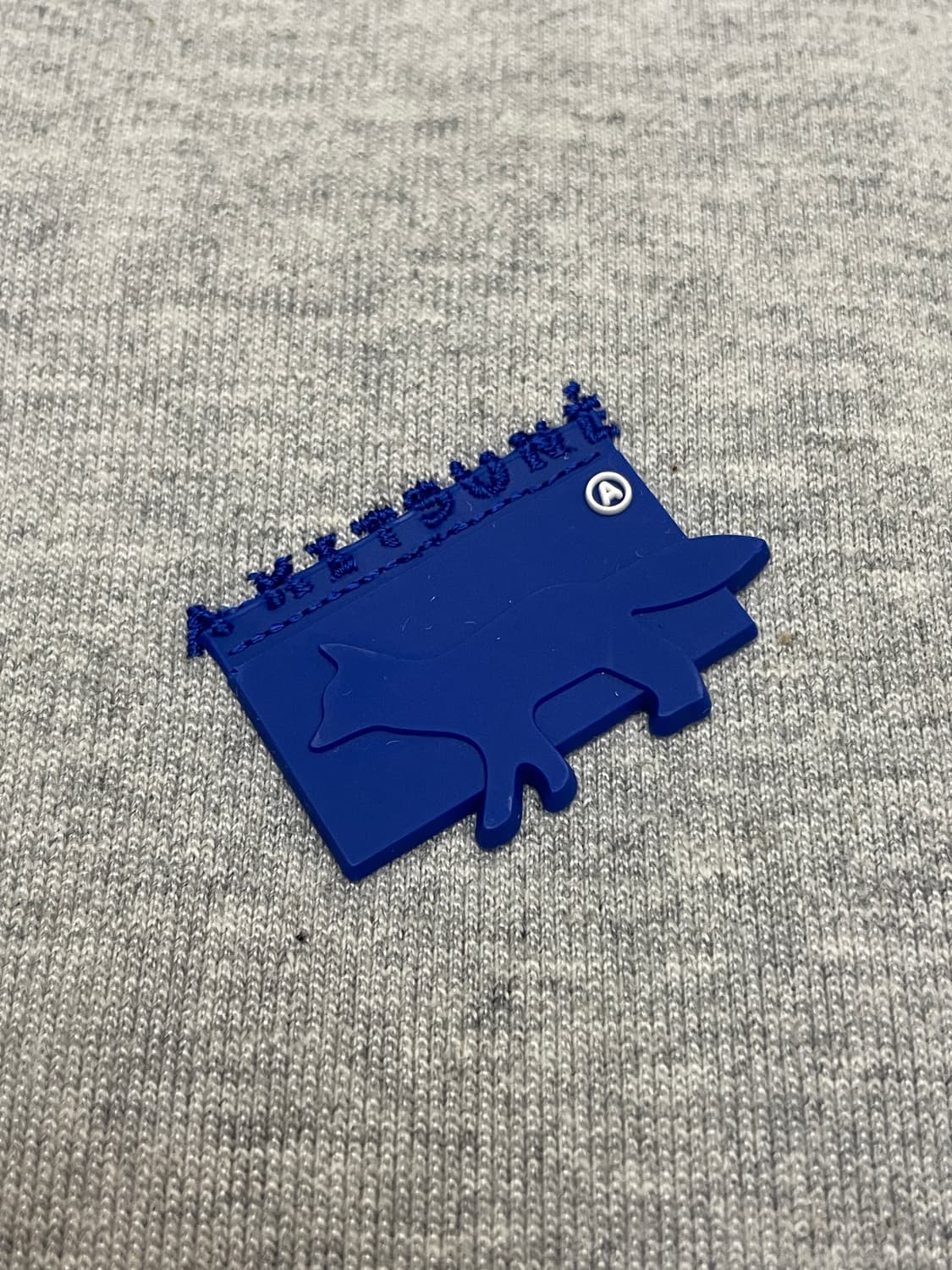 아더에러 메종키츠네 더 블루이스트 스웻셔츠 맨투맨 상품이미지9