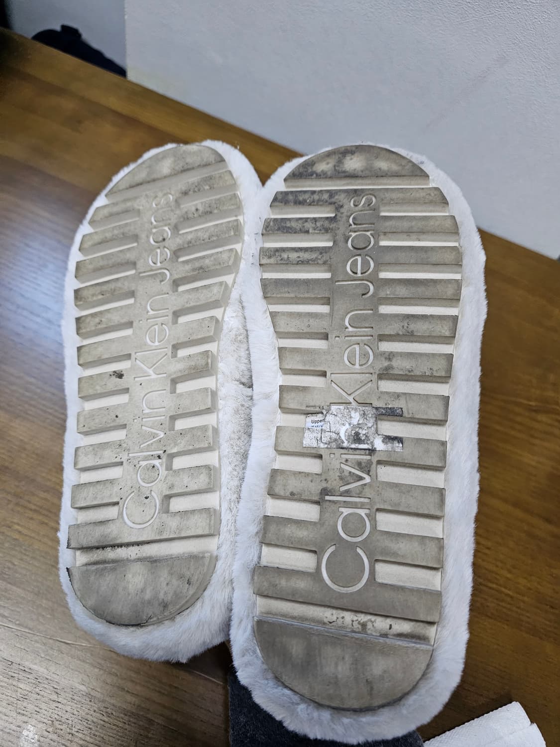 캘빈클라인 인조 모피 털 신발 스니커즈 상품이미지8