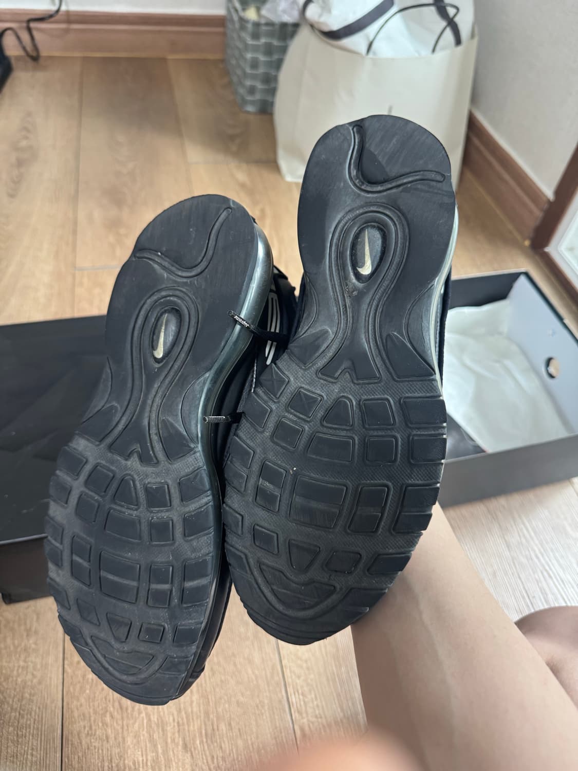 나이키x슈프림 에어맥스 98 tl 블랙 270 상품이미지4