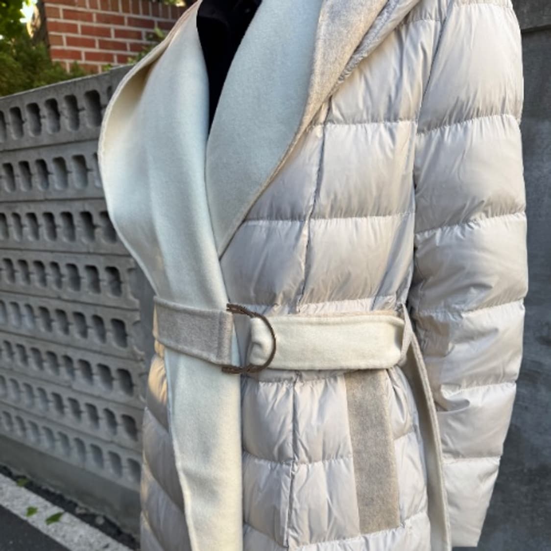 (새상품) 구매가 298000원 울코트 후드 덕다운 롱패딩 상품이미지3