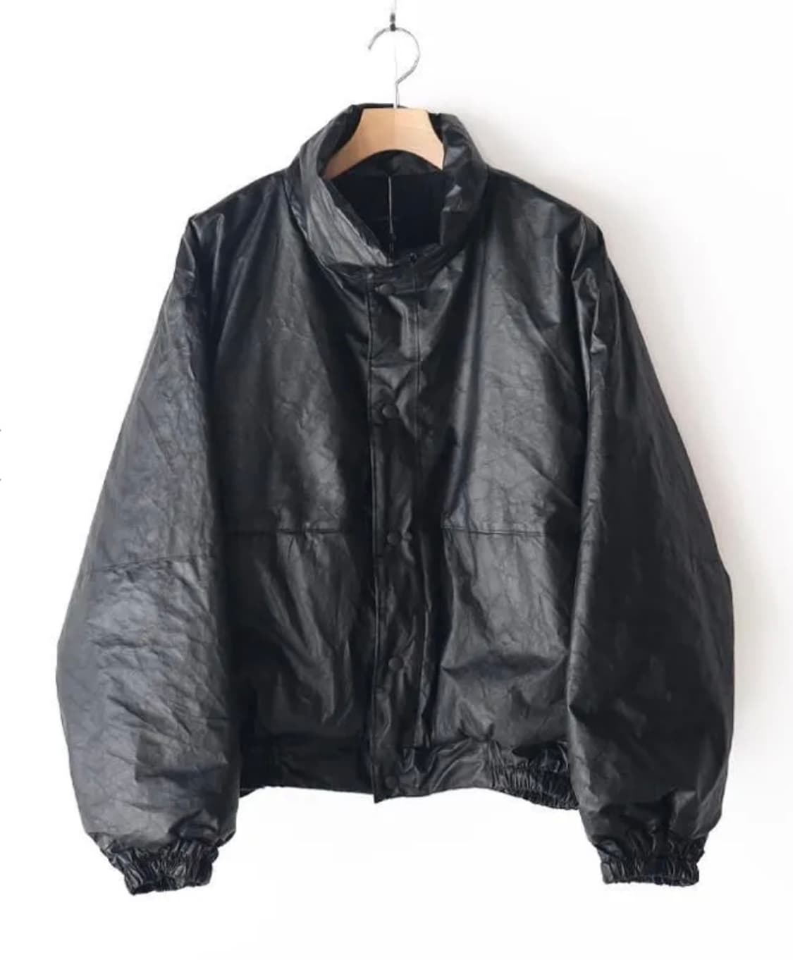 코모리 페이퍼 레더 페디드 자켓 상품이미지1