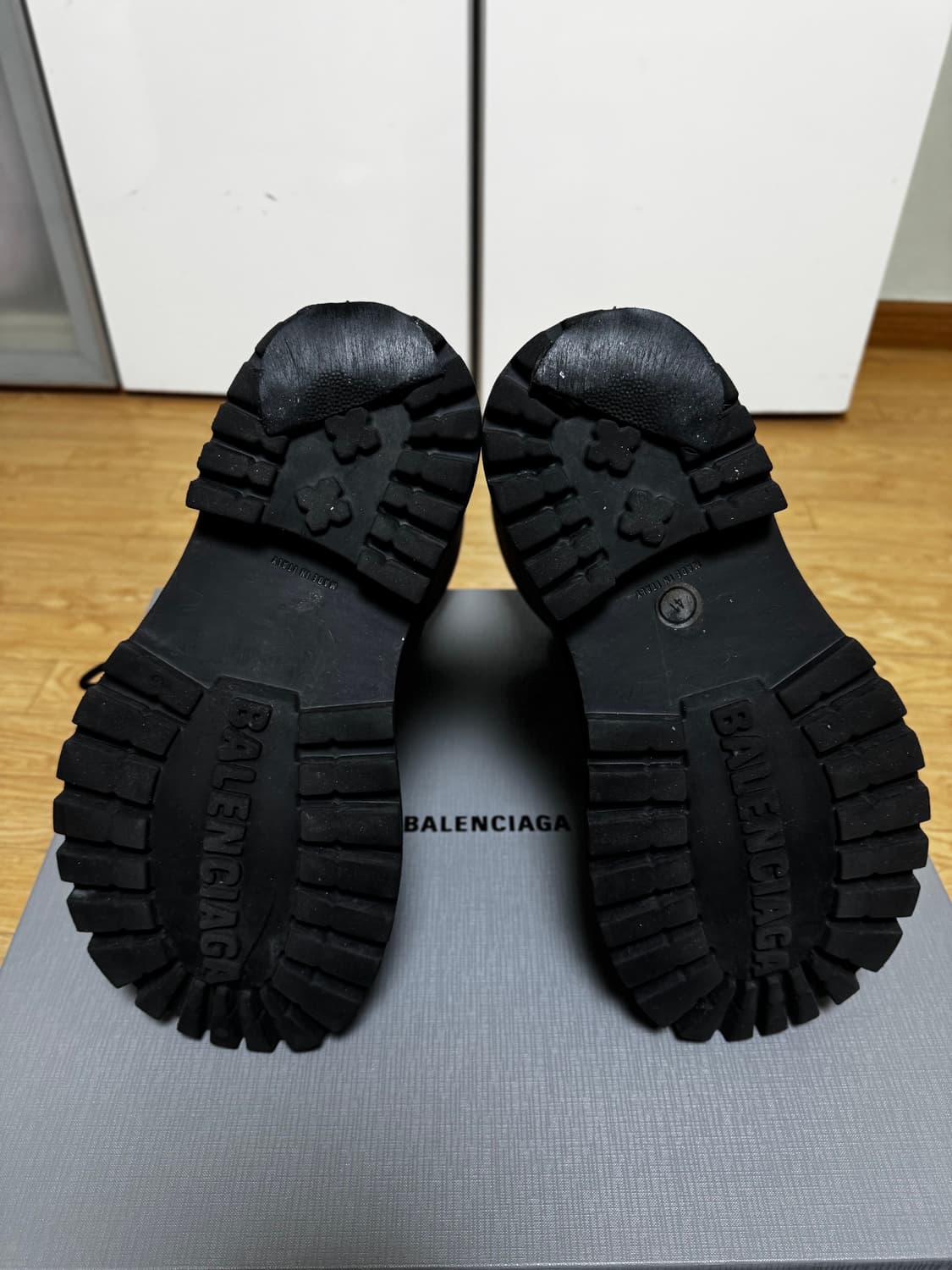 발렌시아가 스테로이드 부츠 상품이미지5