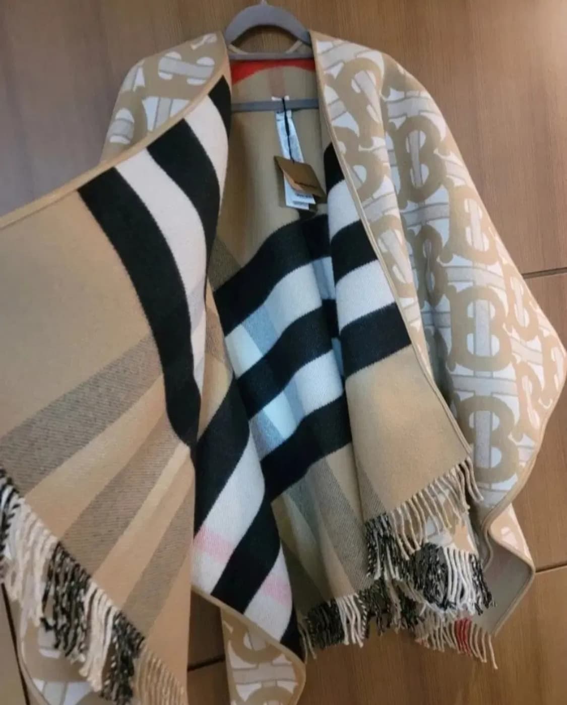 버버리 울 케시미어 케이프 판쵸 상품이미지5