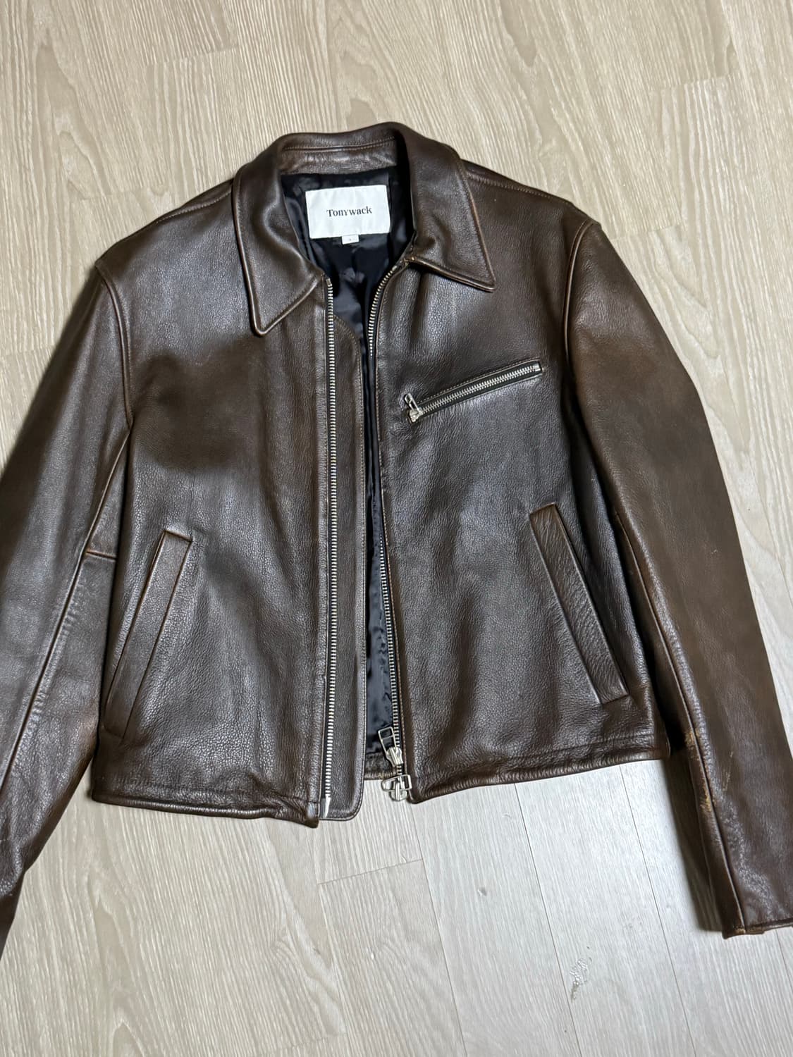 토니웩 24fw 다크브라운 크롭레더자켓(주우재 착용) 상품이미지4