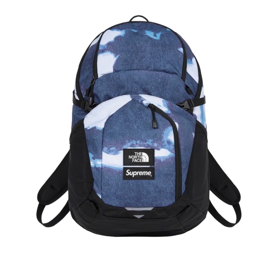 슈프림 x 노스페이스 블리치드 데님 프린트 포코노 백팩 상품이미지1