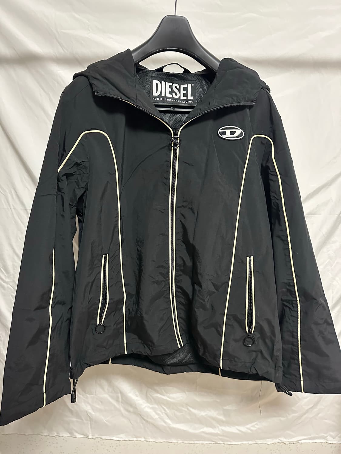 디젤 J-하이브스 콘트라스트 타이핑 윈드브레이커 상품이미지1