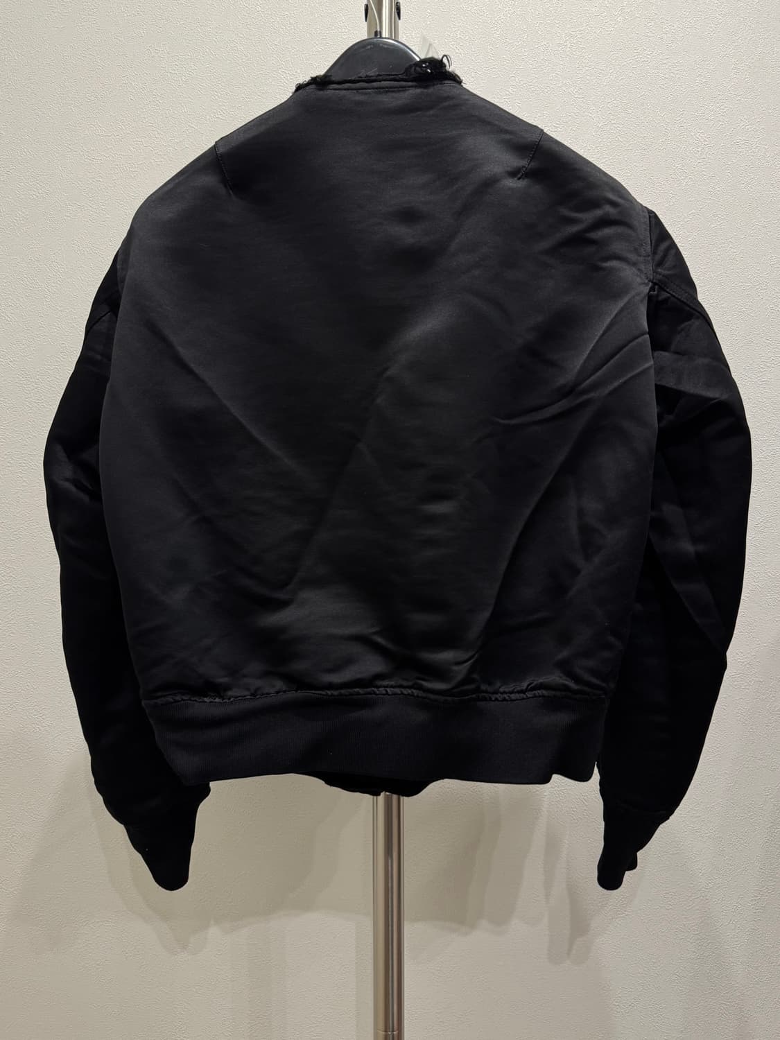 꼼데가르송 블랙 24ss 컷오프 봄버 자켓 상품이미지5