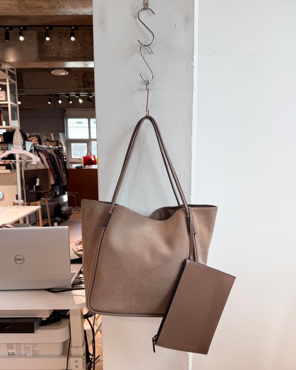 브루넬로 쿠치넬리 브라운 모닐리 스웨이드 토트백  상품이미지4