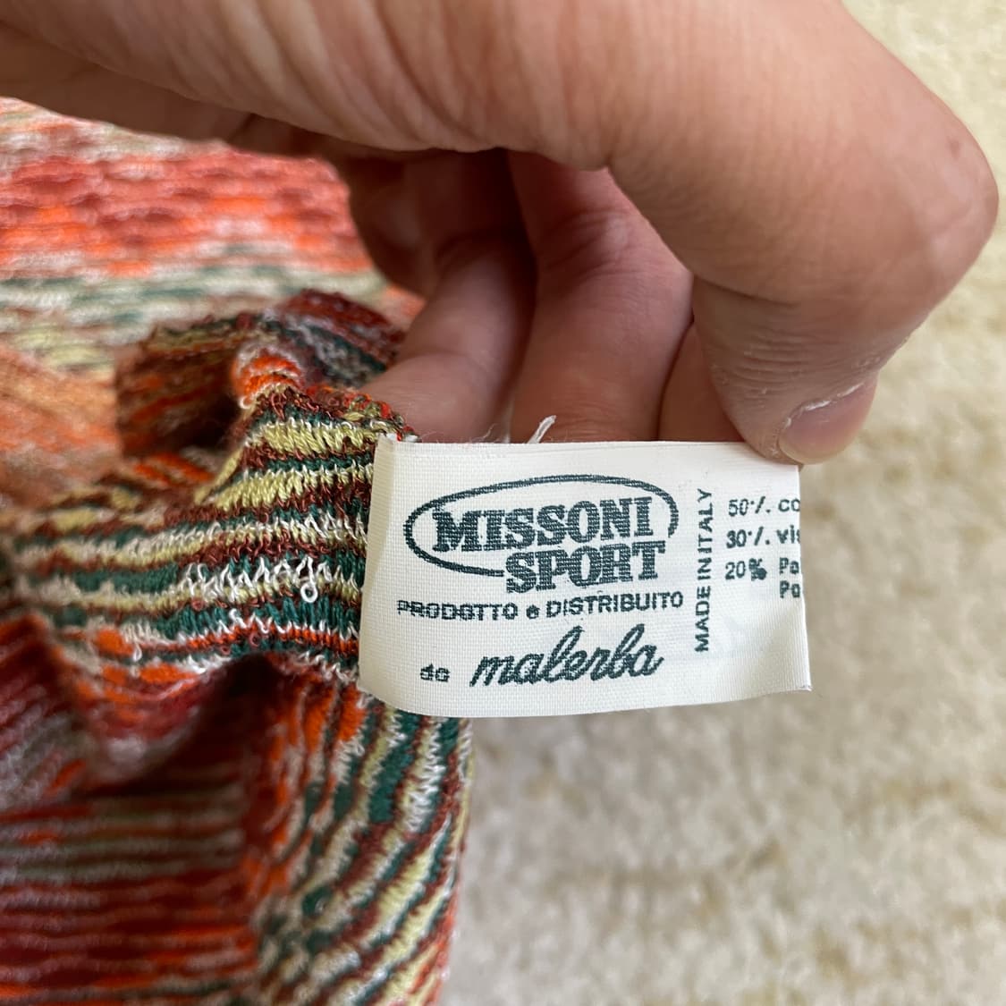 미쏘니 스포츠 멀티 컬러 스트라이프 니트  상품이미지4